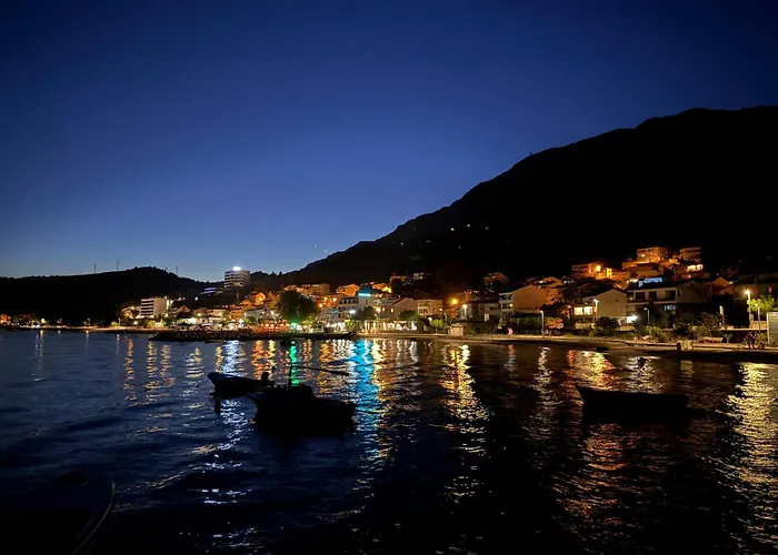 Mira ゲストハウス オミシュ